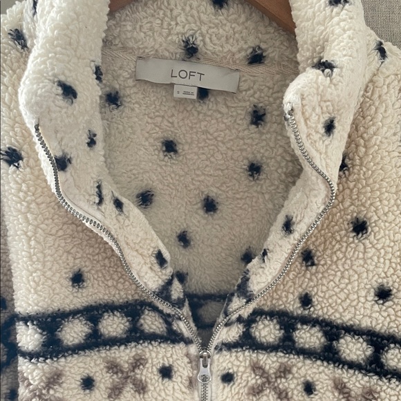 LOFT Cozy Cream and Black Patterned Women's Sherpa Sweater Small - Picture 3 of 5